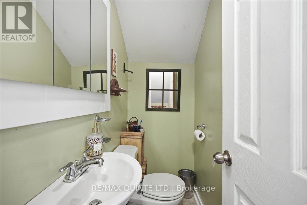 163 Main Street, Prince Edward County, Ontario  K0K 1G0 - Photo 27 - X12855046