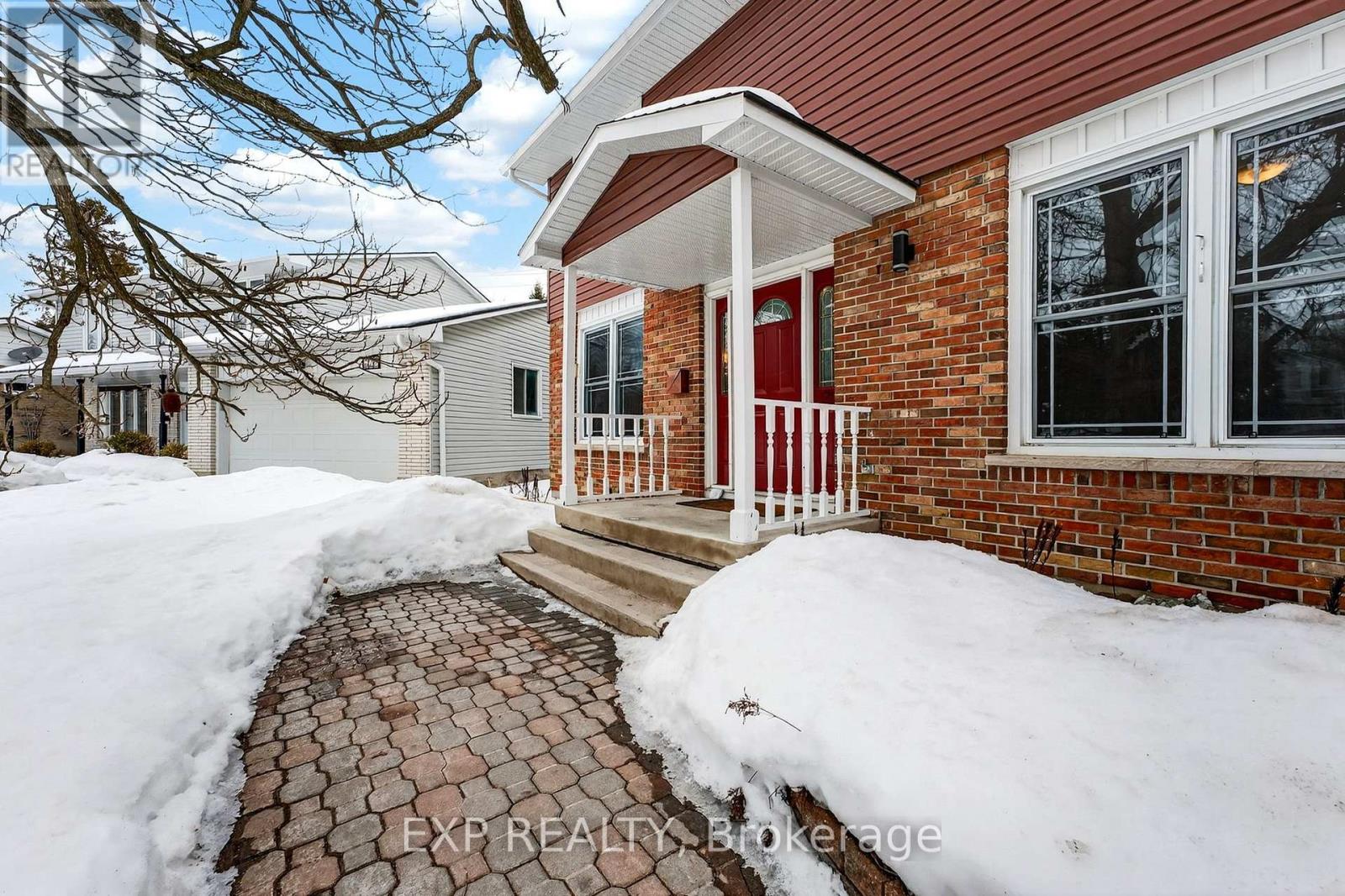 783 Safari Drive, Kingston, Ontario  K7M 6W1 - Photo 2 - X12855138