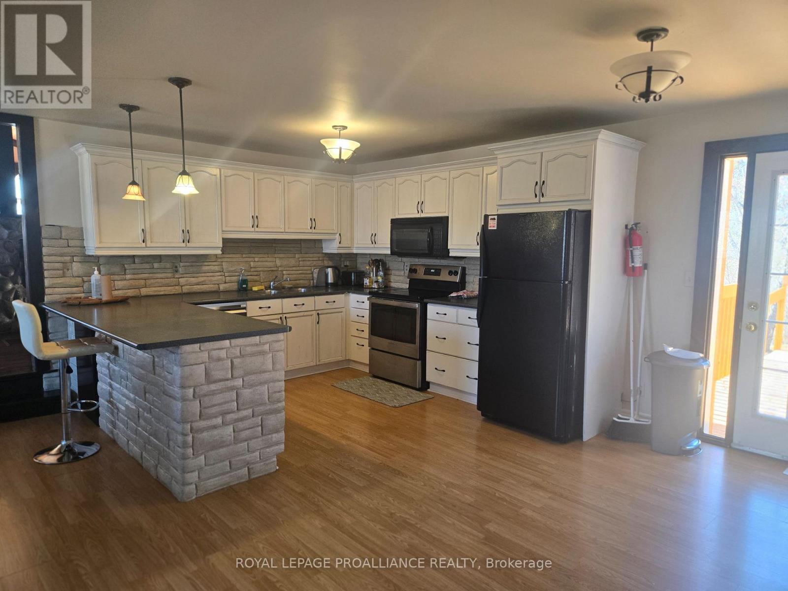 B - 11150 Highway 41, Addington Highlands (Addington Highlands), Ontario  K0H 1Z0 - Photo 3 - X12855182