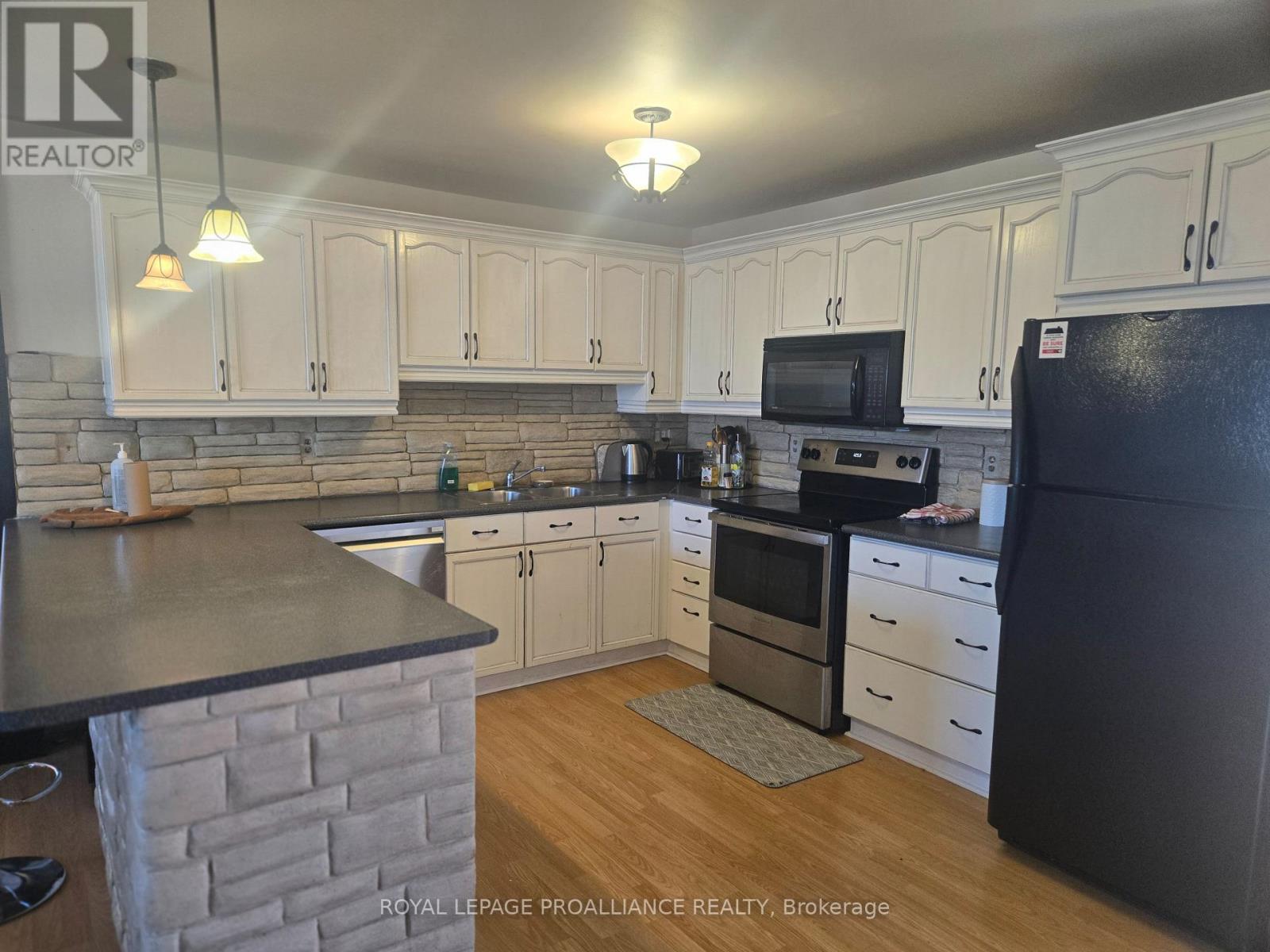 B - 11150 Highway 41, Addington Highlands (Addington Highlands), Ontario  K0H 1Z0 - Photo 4 - X12855182