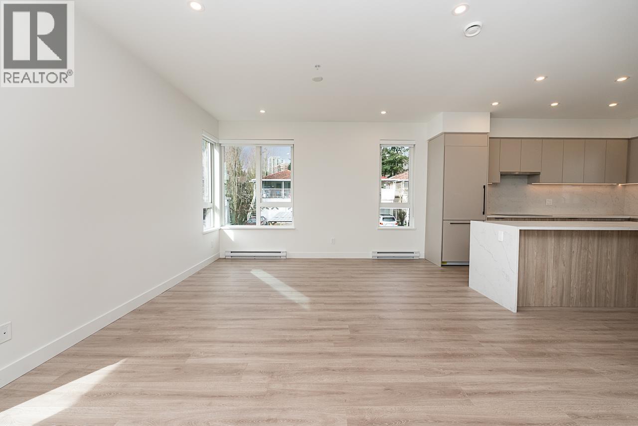 207 7161 17th Avenue, Burnaby, British Columbia  V3N 0K1 - Photo 17 - R3094818