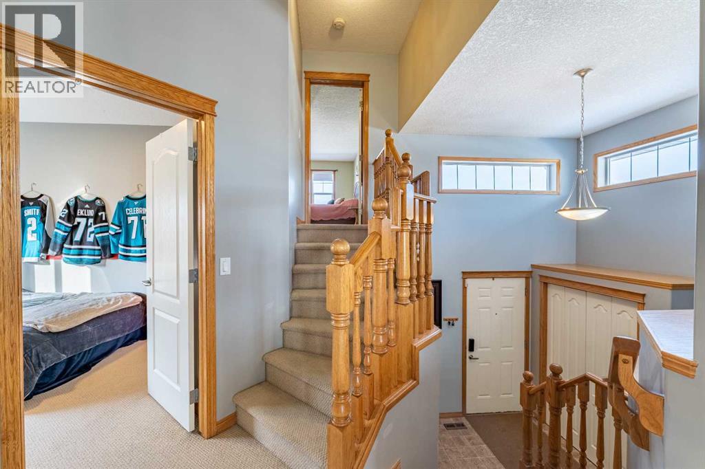 2051 Sagewood Rise Sw, Airdrie, Alberta  T4B 3N7 - Photo 3 - A2289803