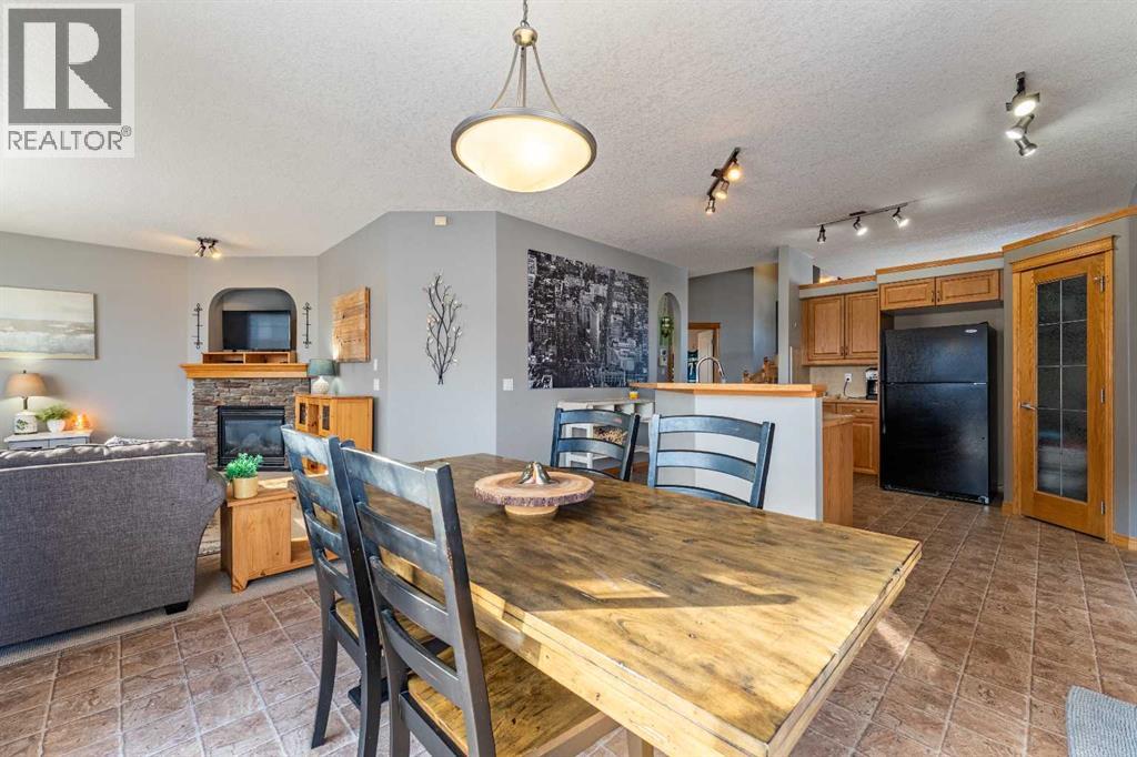 2051 Sagewood Rise Sw, Airdrie, Alberta  T4B 3N7 - Photo 11 - A2289803