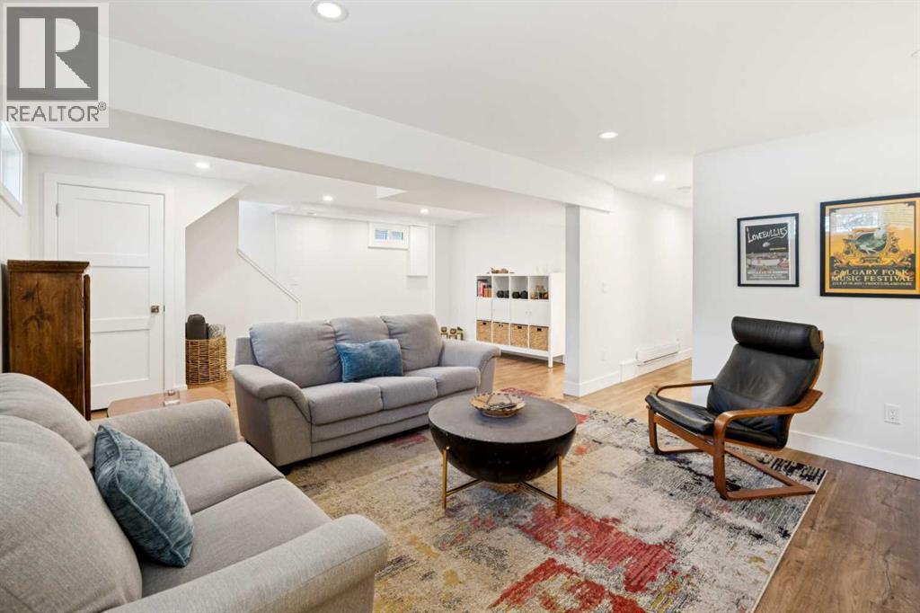 2440 Cherokee Drive Nw, Calgary, Alberta  T2L 0X7 - Photo 26 - A2290263