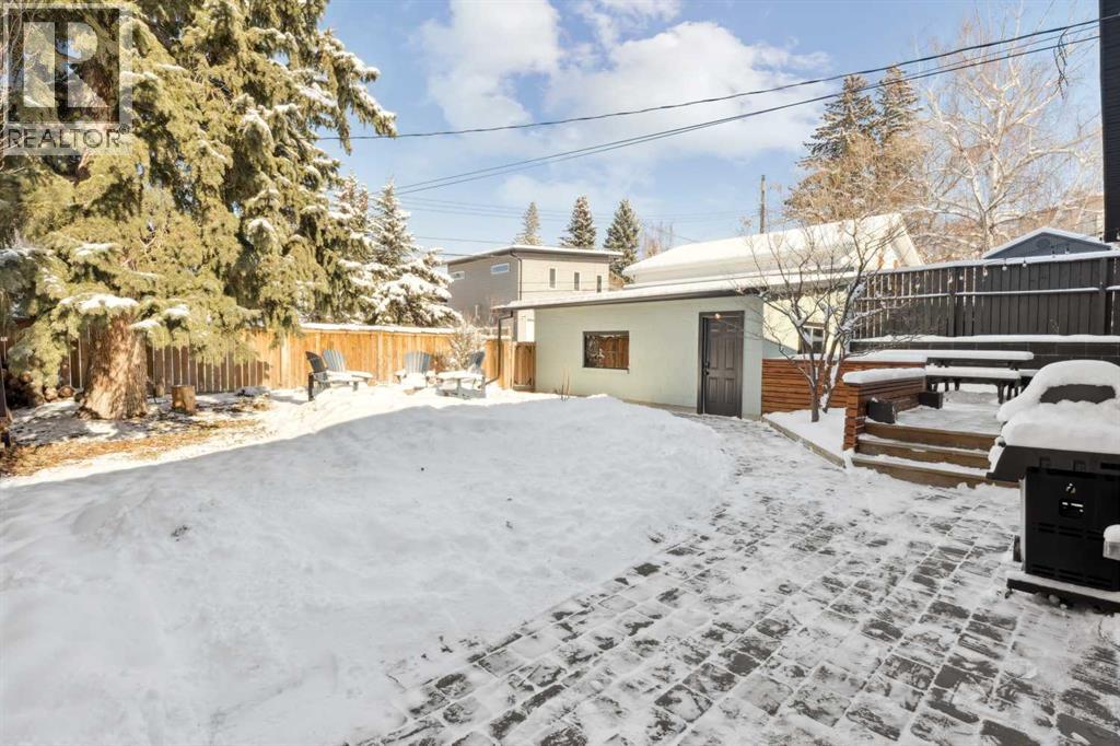2440 Cherokee Drive Nw, Calgary, Alberta  T2L 0X7 - Photo 32 - A2290263
