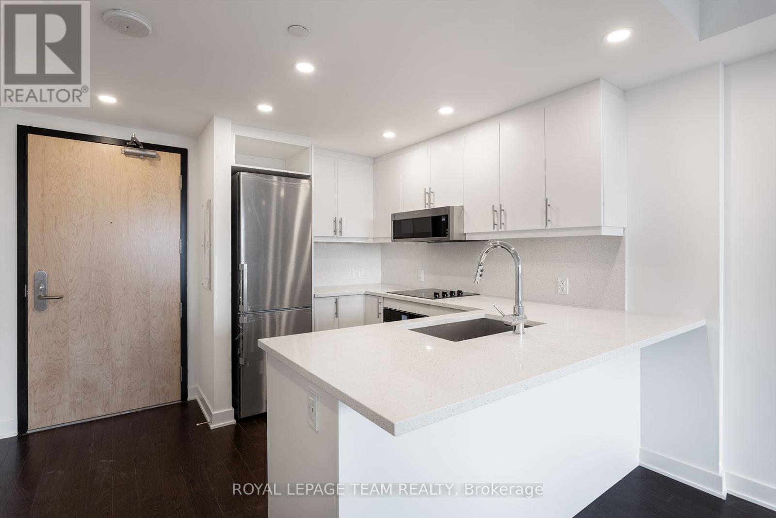 2209 - 340 Queen Street, Ottawa, Ontario  K1R 5A5 - Photo 3 - X12855002