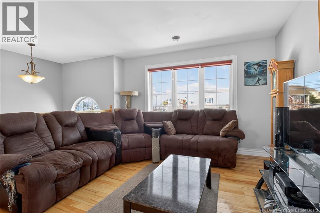 94 Falcon, Moncton, New Brunswick  E1G 0H7 - Photo 7 - NB134631