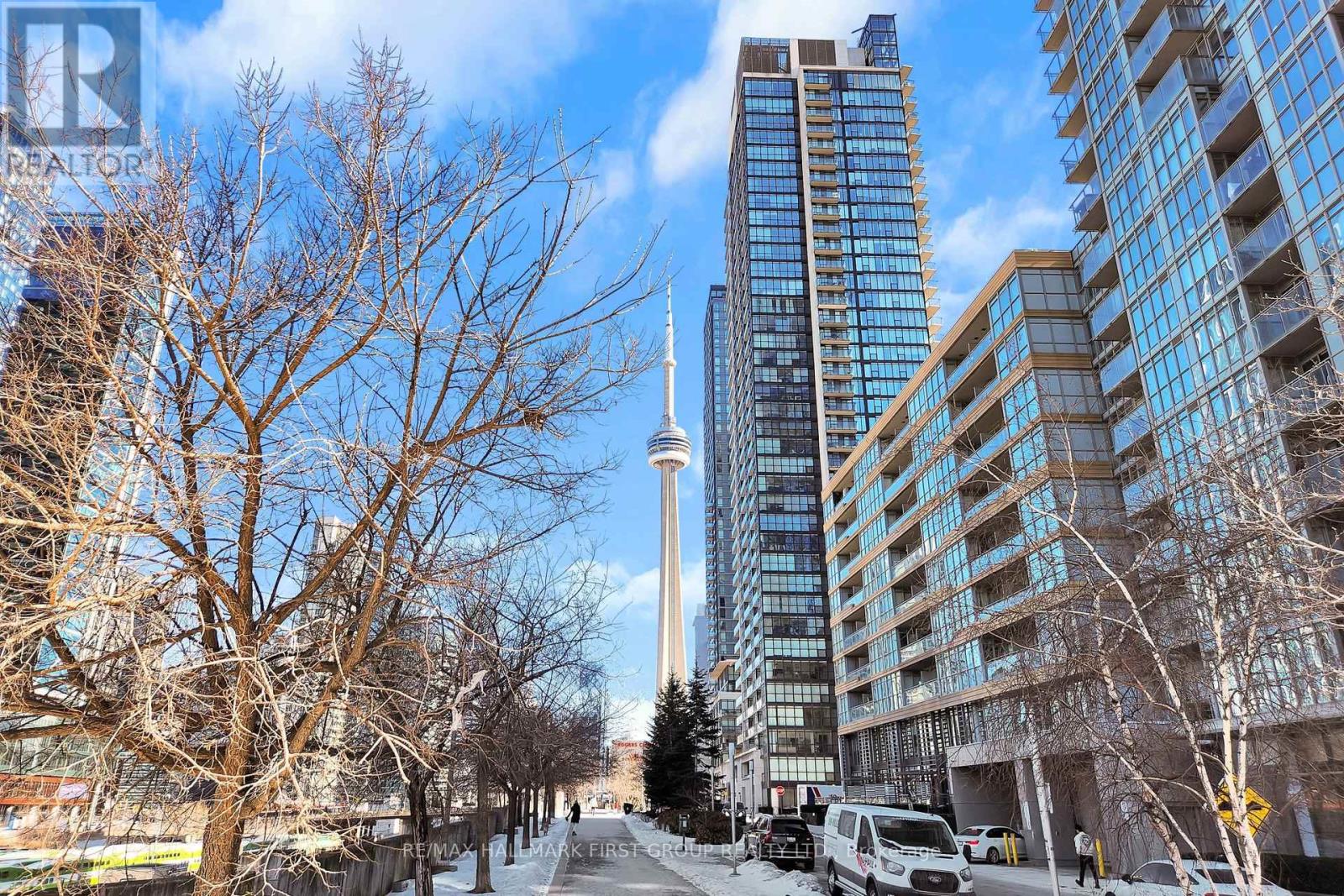 530 - 21 Iceboat Terrace, Toronto (Waterfront Communities), Ontario  M5V 4A9 - Photo 2 - C12854962