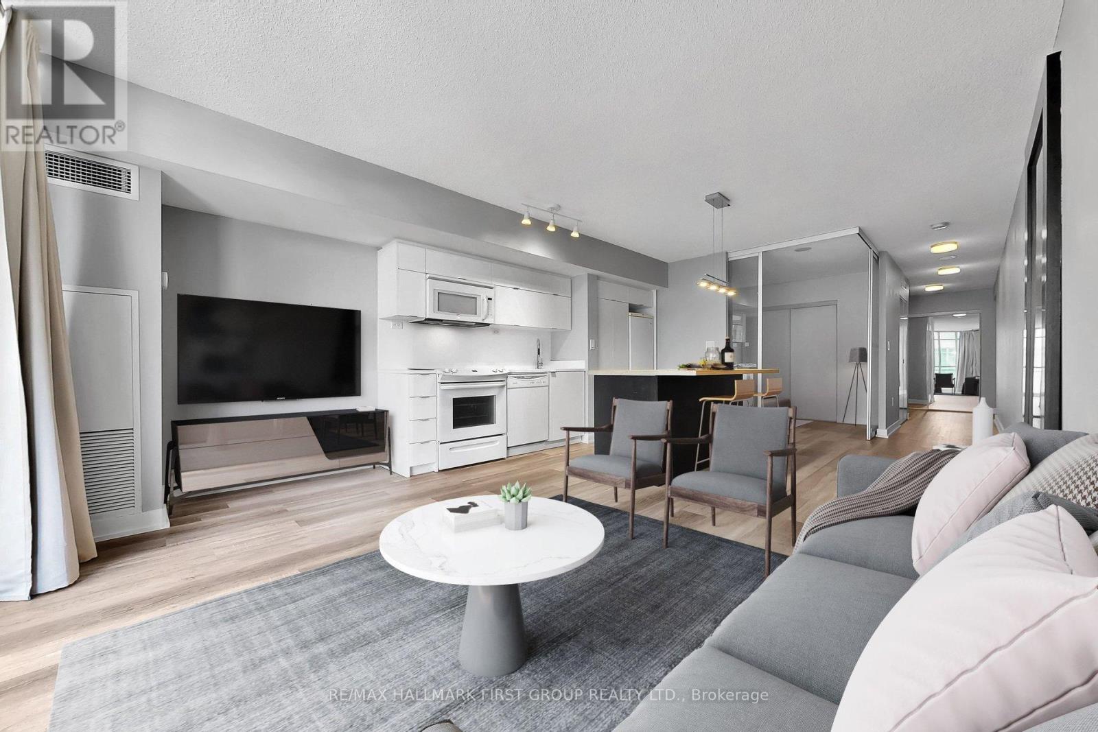 530 - 21 Iceboat Terrace, Toronto (Waterfront Communities), Ontario  M5V 4A9 - Photo 9 - C12854962