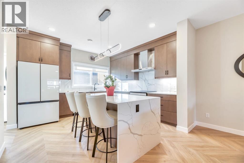 21427 Sheriff King Street SW, Calgary, Alberta