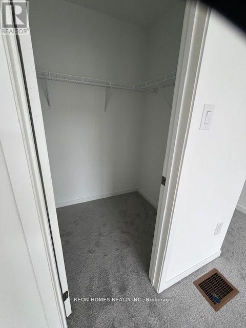 764 Heathrow Path, Oshawa, Ontario  L1H 7K5 - Photo 16 - E12855114