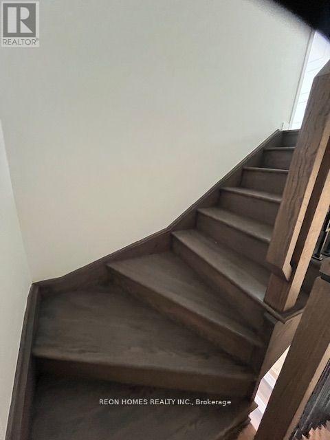 764 Heathrow Path, Oshawa, Ontario  L1H 7K5 - Photo 9 - E12855114