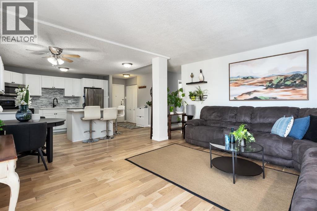 31, 528 Cedar Crescent Sw, Calgary, Alberta  T3C 2Y8 - Photo 3 - A2285651