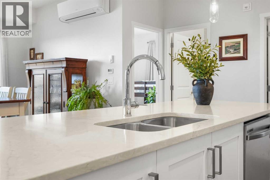 1203, 42 Cranbrook Gardens Se, Calgary, Alberta  T3M 3P9 - Photo 4 - A2288167