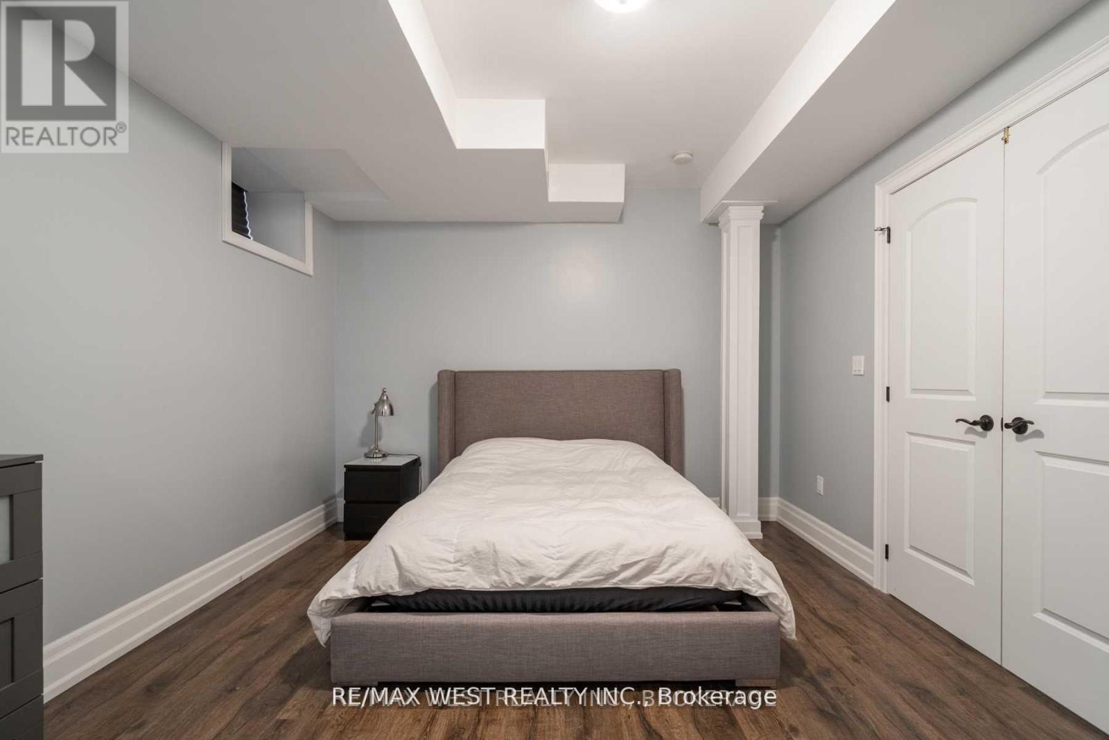 106 Port Royal Avenue, Vaughan (Kleinburg), Ontario  L4H 4K6 - Photo 9 - N12854968