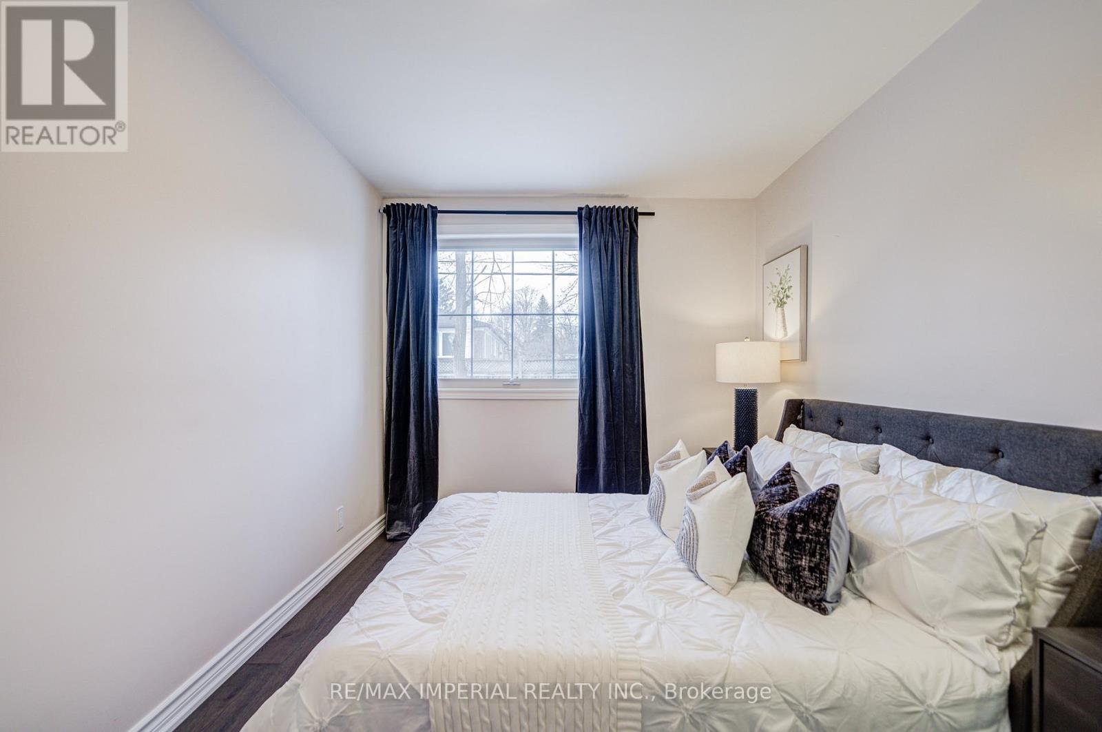 254 Browndale Crescent, Richmond Hill (Crosby), Ontario  L4C 3J1 - Photo 19 - N12854982