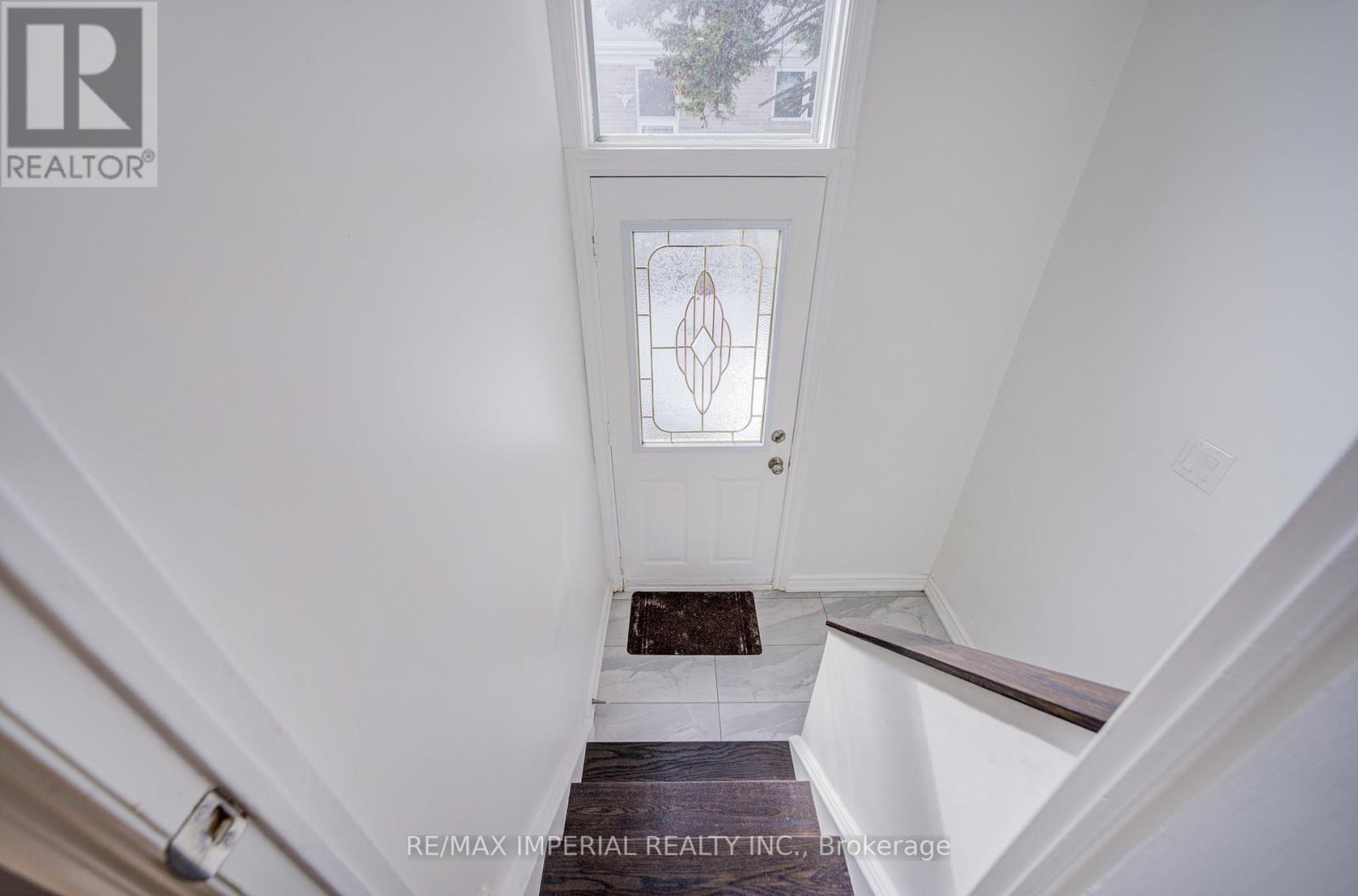 254 Browndale Crescent, Richmond Hill (Crosby), Ontario  L4C 3J1 - Photo 30 - N12854982