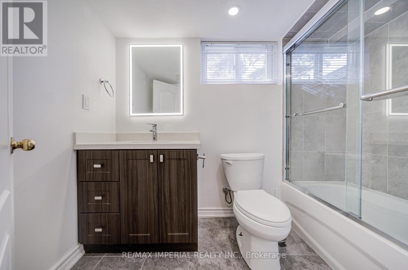 254 Browndale Crescent, Richmond Hill (Crosby), Ontario  L4C 3J1 - Photo 40 - N12854982