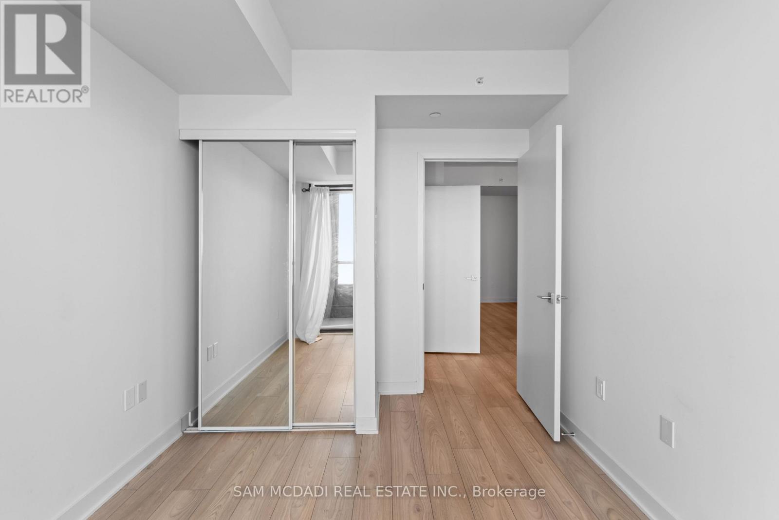 3704 - 2920 Highway 7, Vaughan (Concord), Ontario  L4K 0P4 - Photo 15 - N12855078