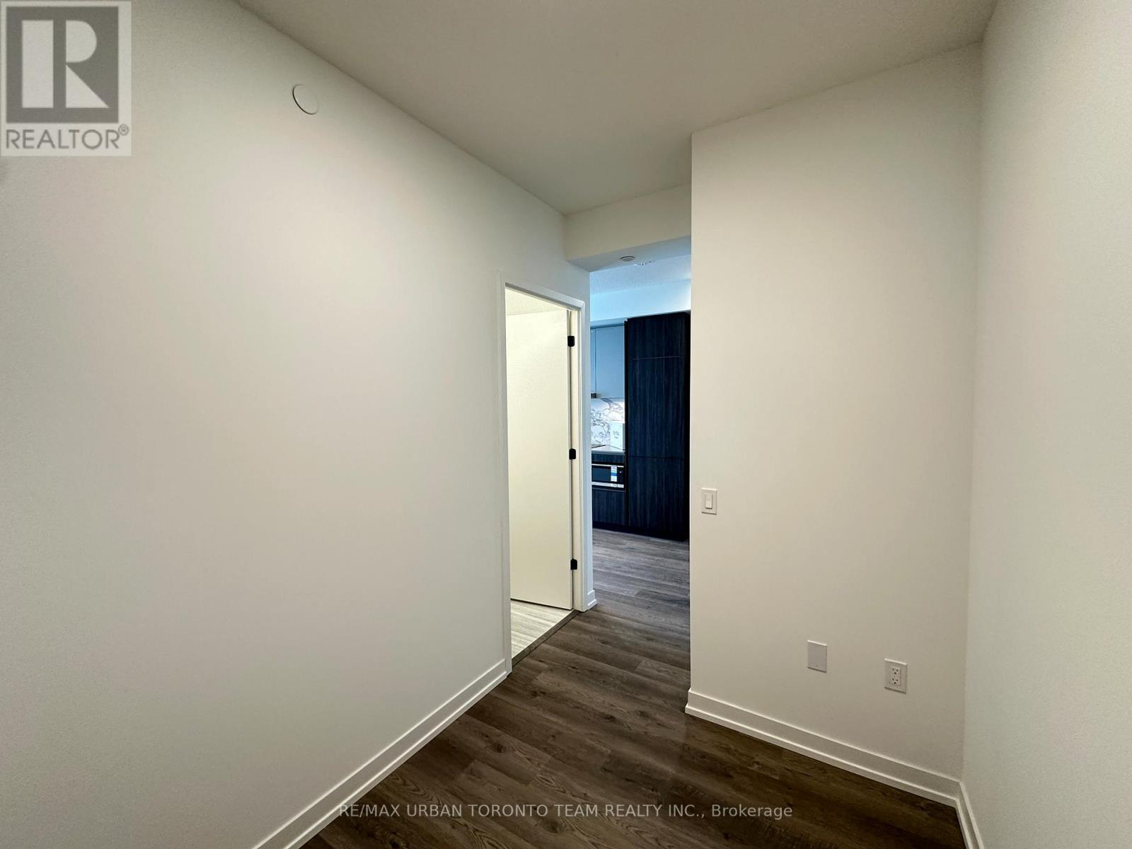 501 - 8 Interchange Way, Vaughan (Vaughan Corporate Centre), Ontario  L4K 5Z7 - Photo 12 - N12855090