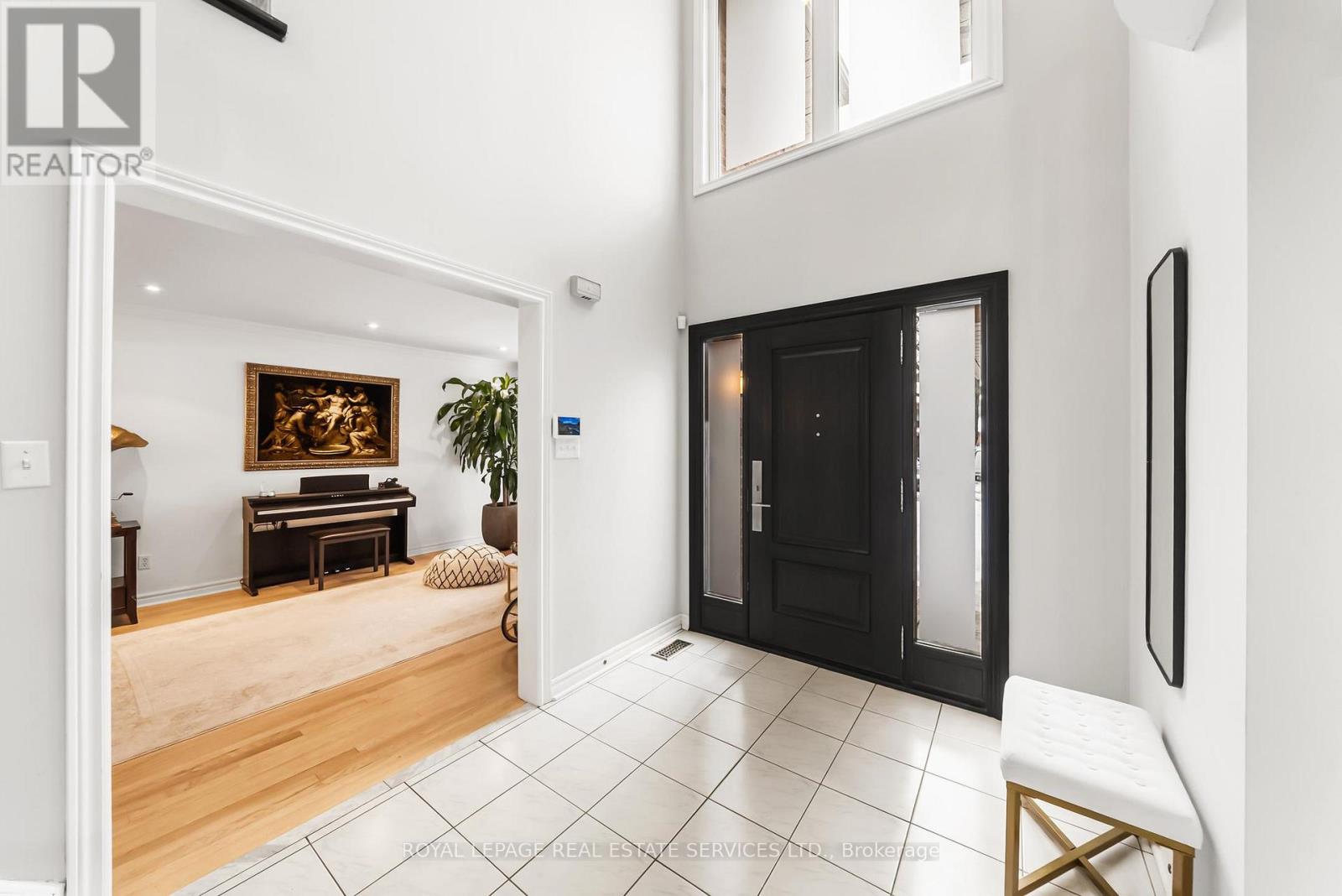 27 Savoy Crescent, Vaughan, Ontario  L4J 7W3 - Photo 3 - N12855168