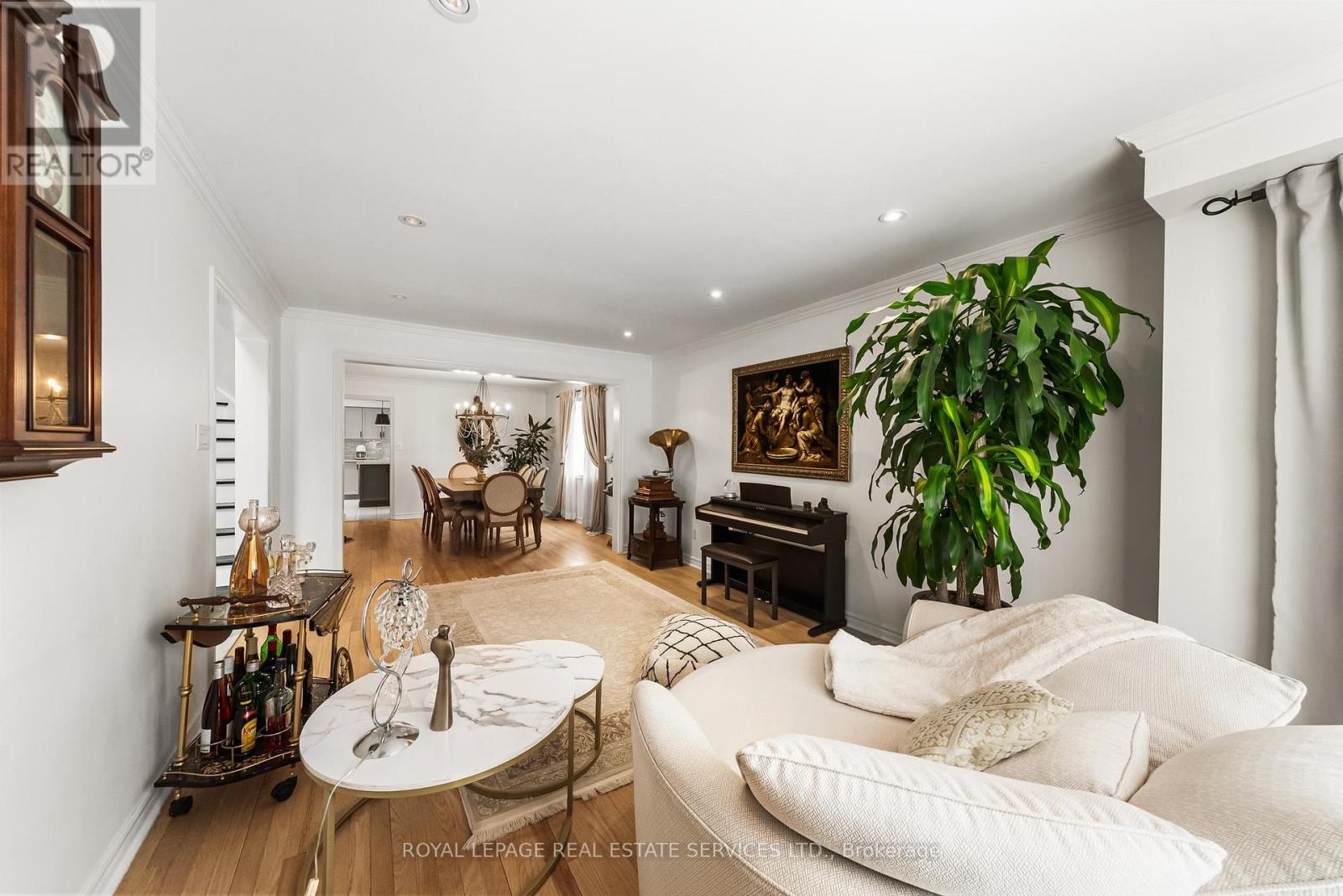 27 Savoy Crescent, Vaughan, Ontario  L4J 7W3 - Photo 7 - N12855168