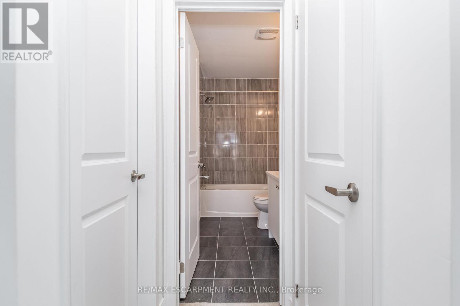 33 Red Maple Lane, Barrie (Innis-Shore), Ontario  L9J 0N4 - Photo 20 - S12855020