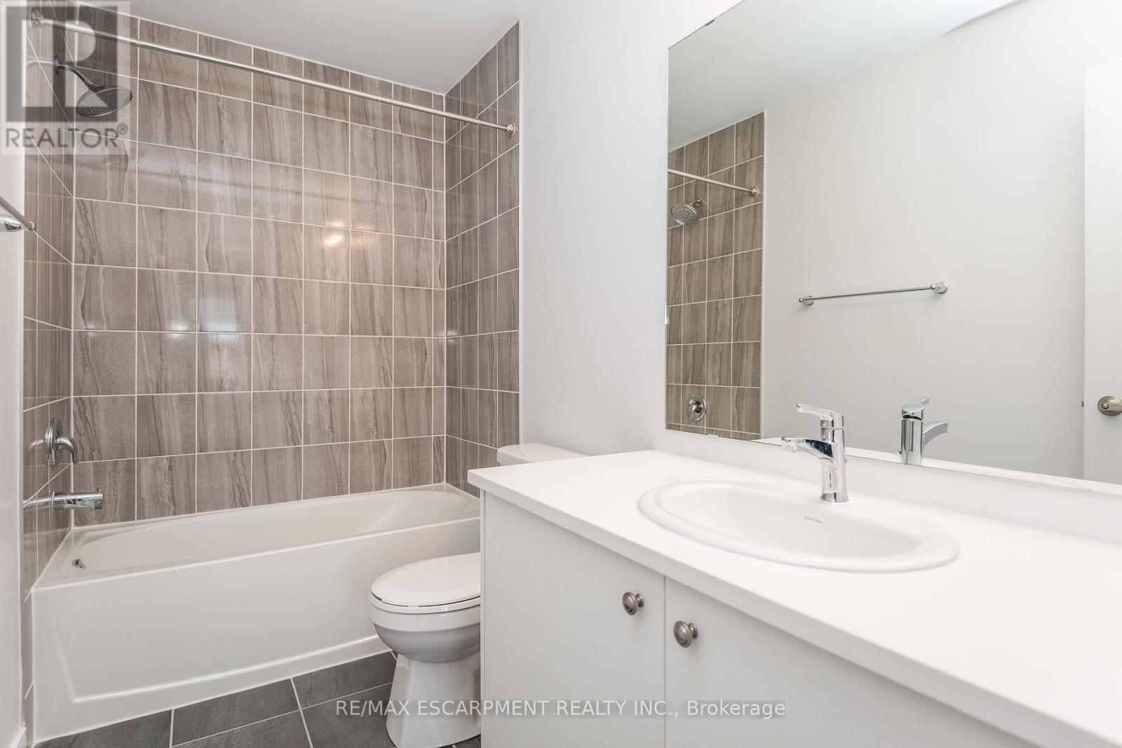 33 Red Maple Lane, Barrie (Innis-Shore), Ontario  L9J 0N4 - Photo 21 - S12855020