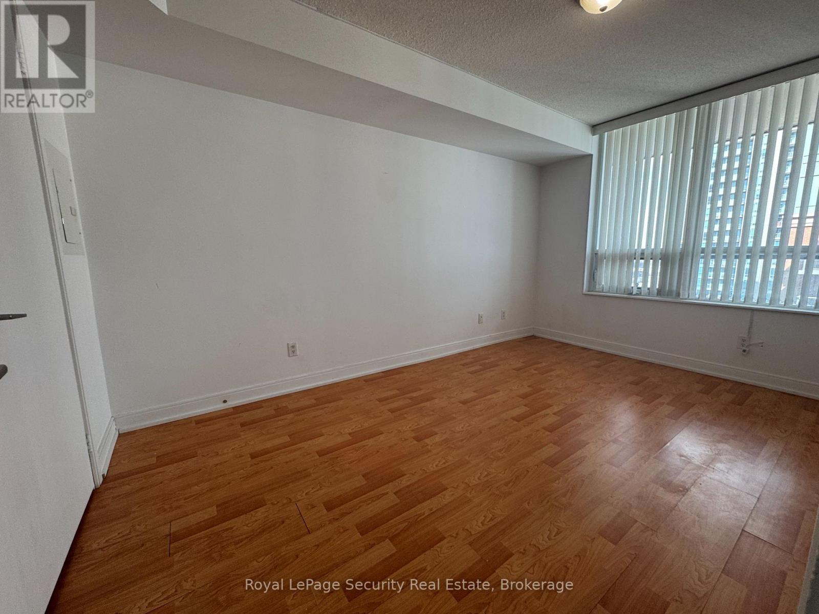 2531 - 35 Viking Lane, Toronto, Ontario  M9B 0A2 - Photo 11 - W12695334