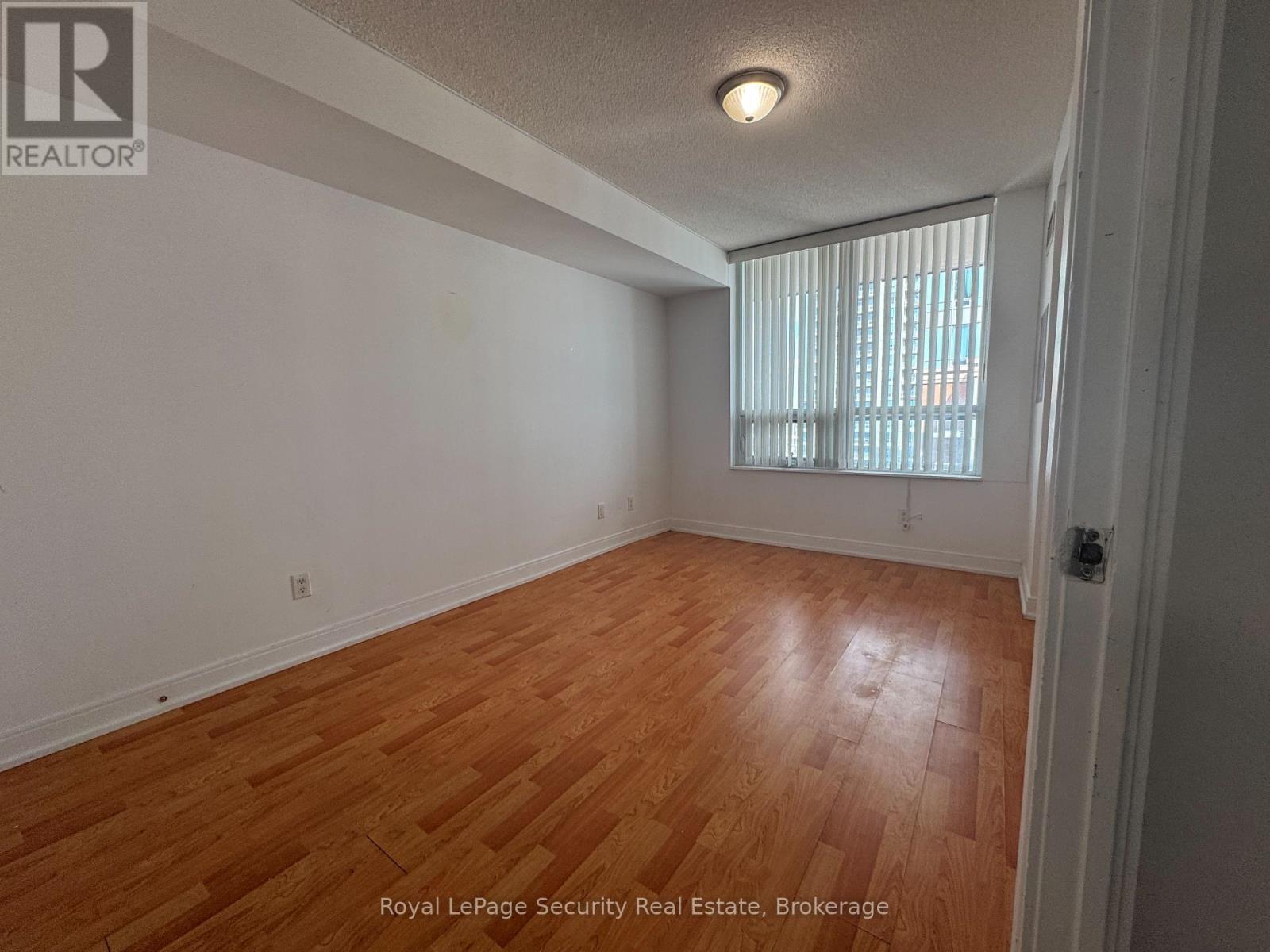 2531 - 35 Viking Lane, Toronto, Ontario  M9B 0A2 - Photo 12 - W12695334