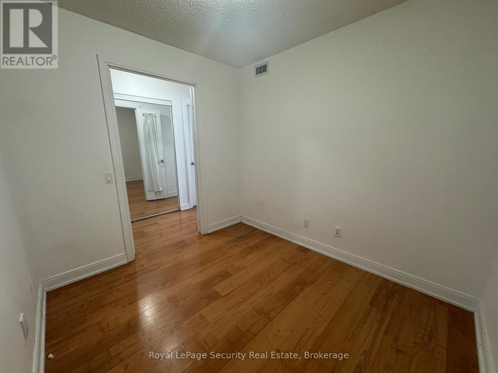 2531 - 35 Viking Lane, Toronto, Ontario  M9B 0A2 - Photo 14 - W12695334