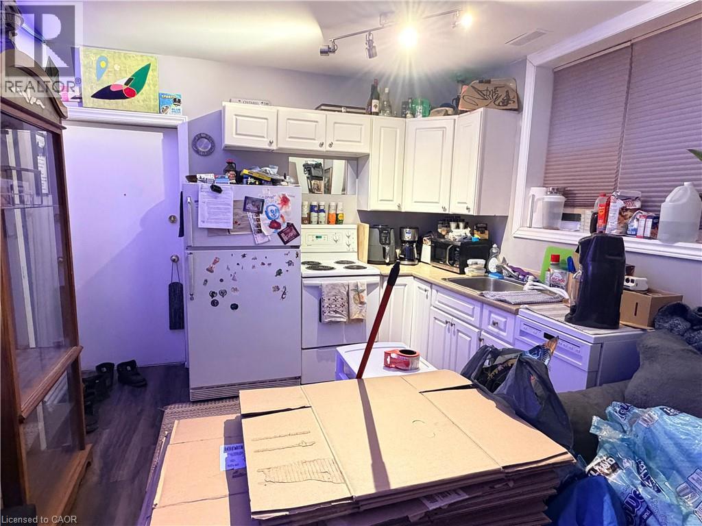 318 Dolph Street S Unit# 6, Cambridge, Ontario  N3H 2C2 - Photo 3 - 40810300