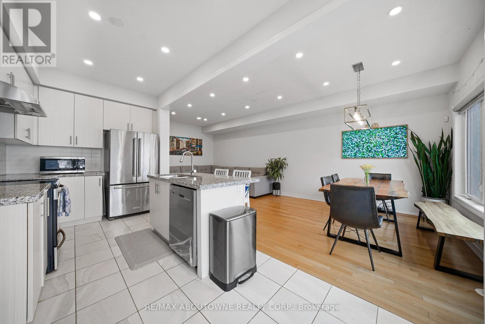 3066 Cascade Common, Oakville, Ontario  L6H 0R8 - Photo 13 - W12855000