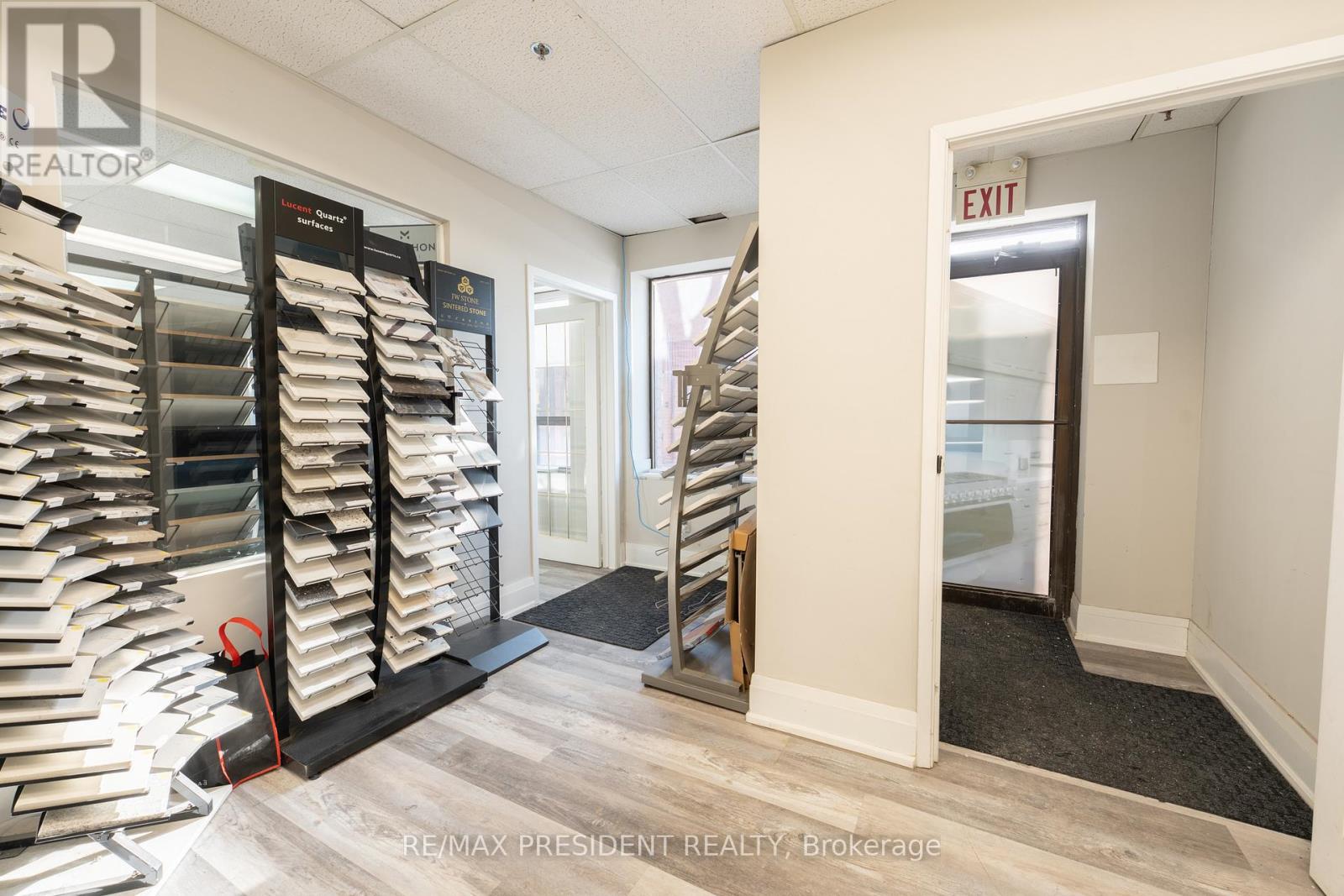 27 - 173 Advance Boulevard, Brampton, Ontario  L6T 4Z7 - Photo 3 - W12855094