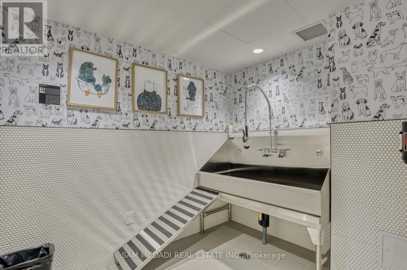 514 - 2495 Eglinton Avenue W, Mississauga (Central Erin Mills), Ontario  L5M 2T2 - Photo 30 - W12855132