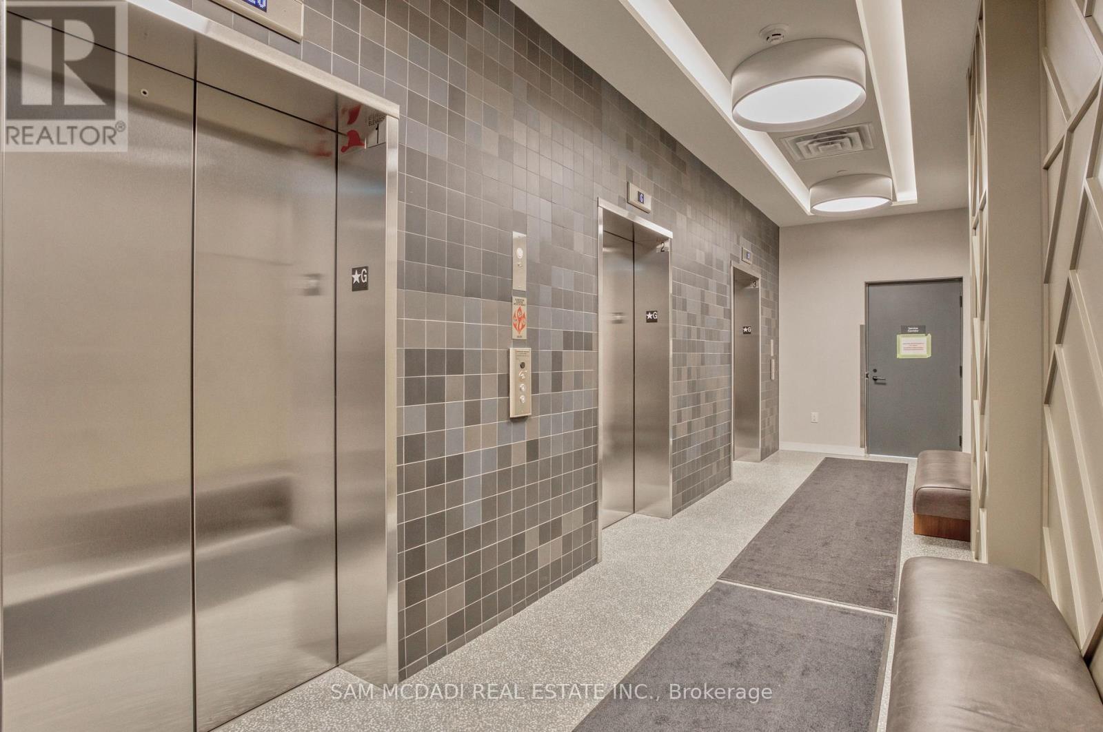 514 - 2495 Eglinton Avenue W, Mississauga (Central Erin Mills), Ontario  L5M 2T2 - Photo 5 - W12855132