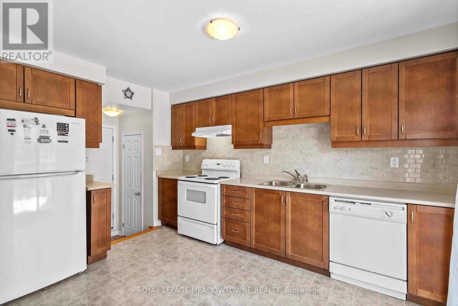 862 Stark Circle, Milton, Ontario  L9T 6Y7 - Photo 10 - W12855166