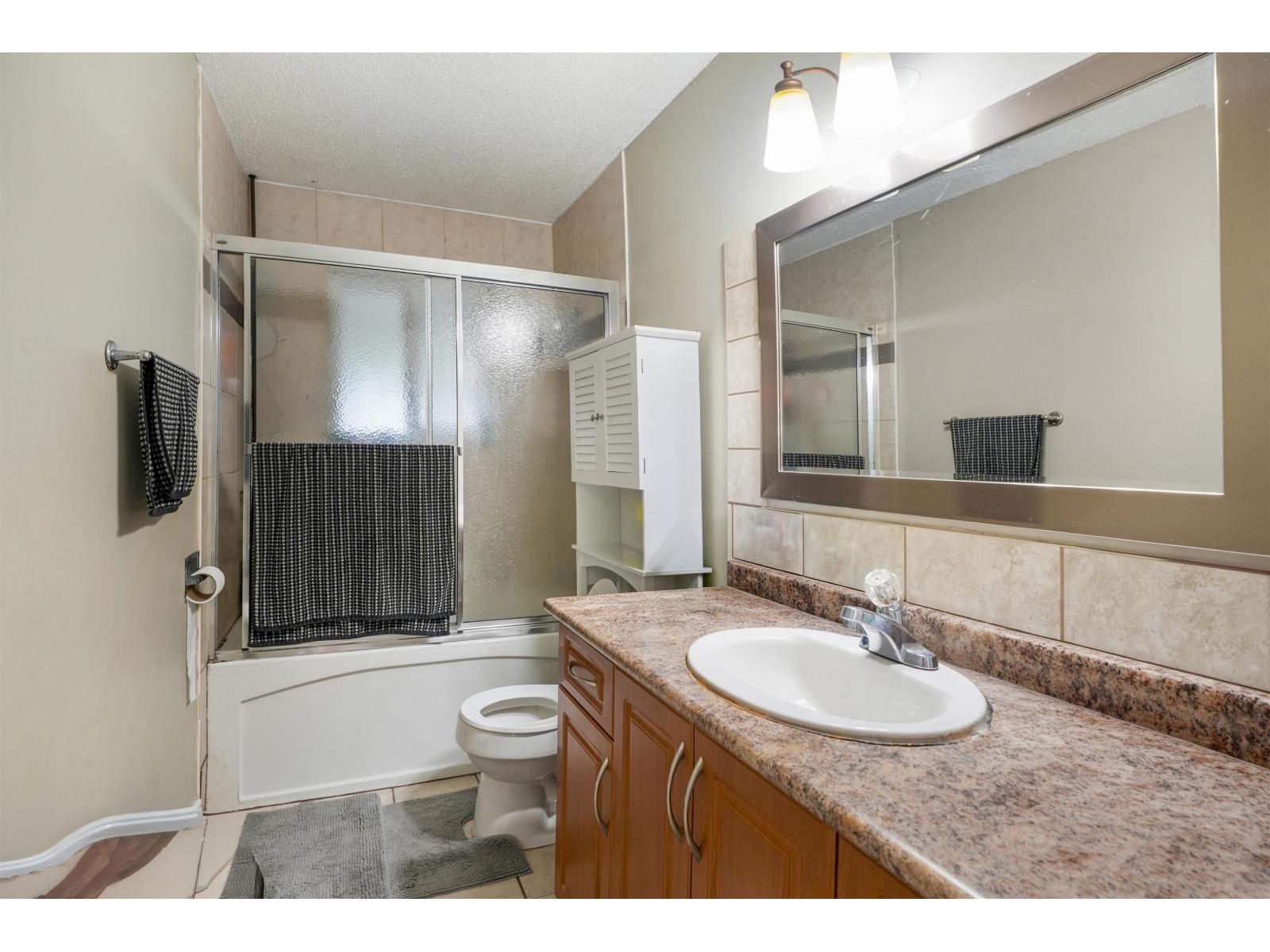 13160 99 Avenue, Surrey, British Columbia  V3T 1E9 - Photo 11 - R3096670