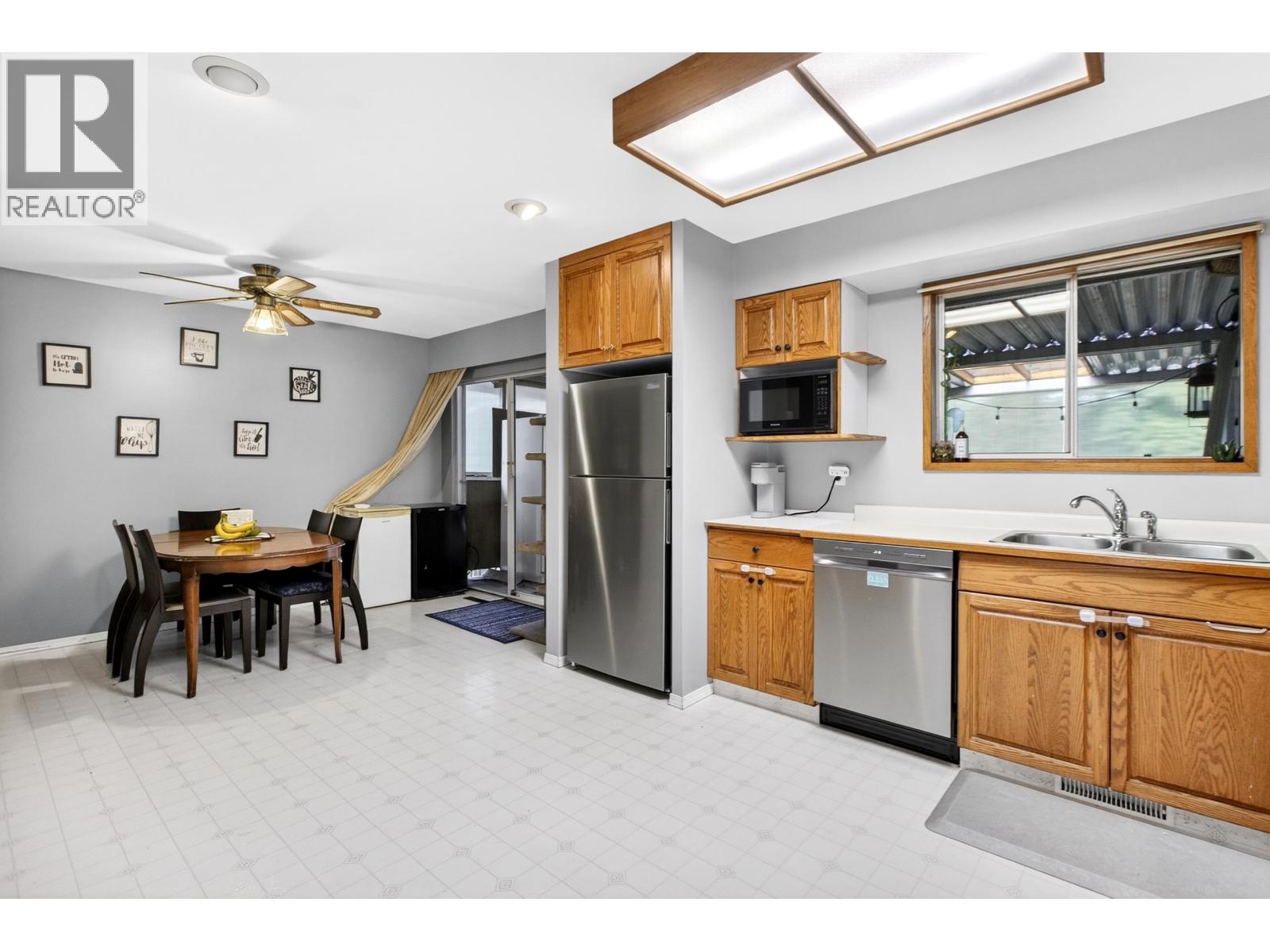 1167 Laburnum Avenue, Port Coquitlam, British Columbia  V3B 1K2 - Photo 6 - R3096815