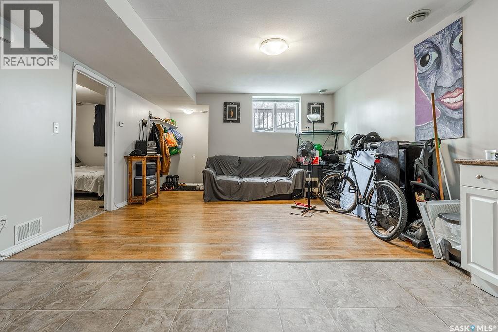 612 M Avenue S, Saskatoon, Saskatchewan  S7M 2L2 - Photo 33 - SK029870