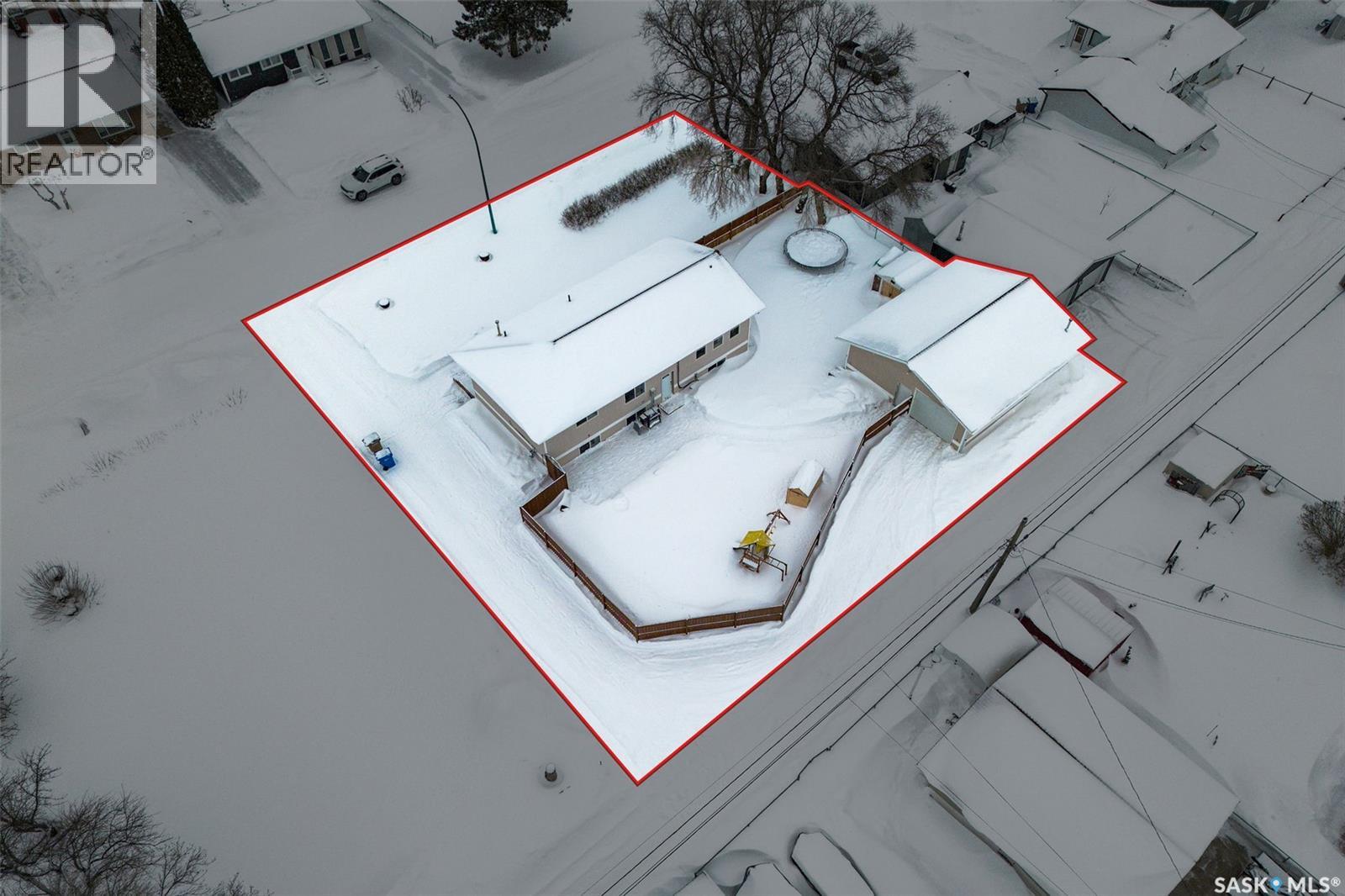 225 Osborne Street, Melfort, Saskatchewan  S0E 1A0 - Photo 10 - SK029822