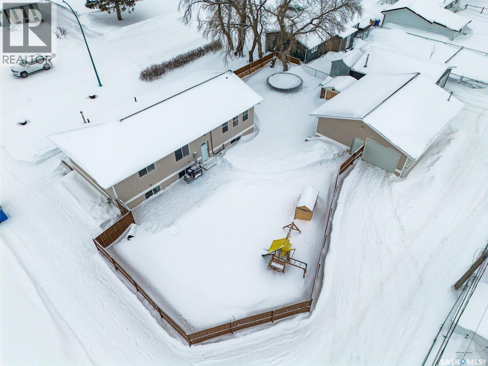 225 Osborne Street, Melfort, Saskatchewan  S0E 1A0 - Photo 11 - SK029822