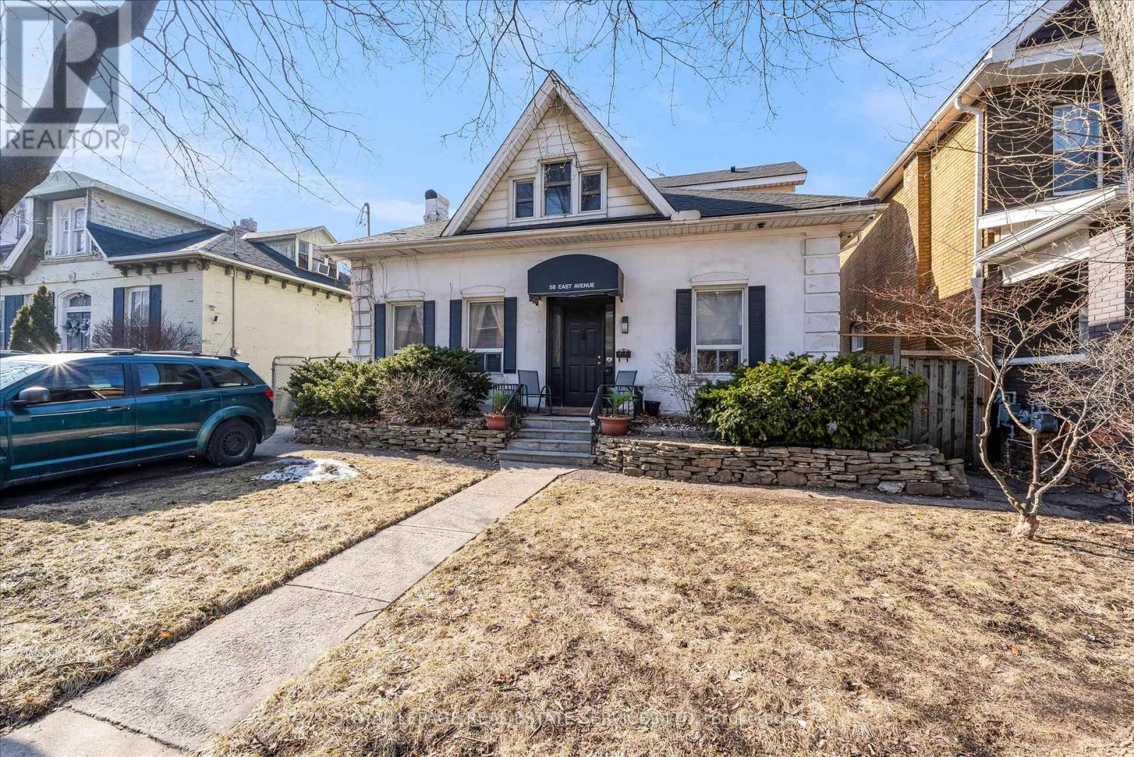 58 East Avenue S, Hamilton, Ontario  L8N 2T4 - Photo 2 - X12855076