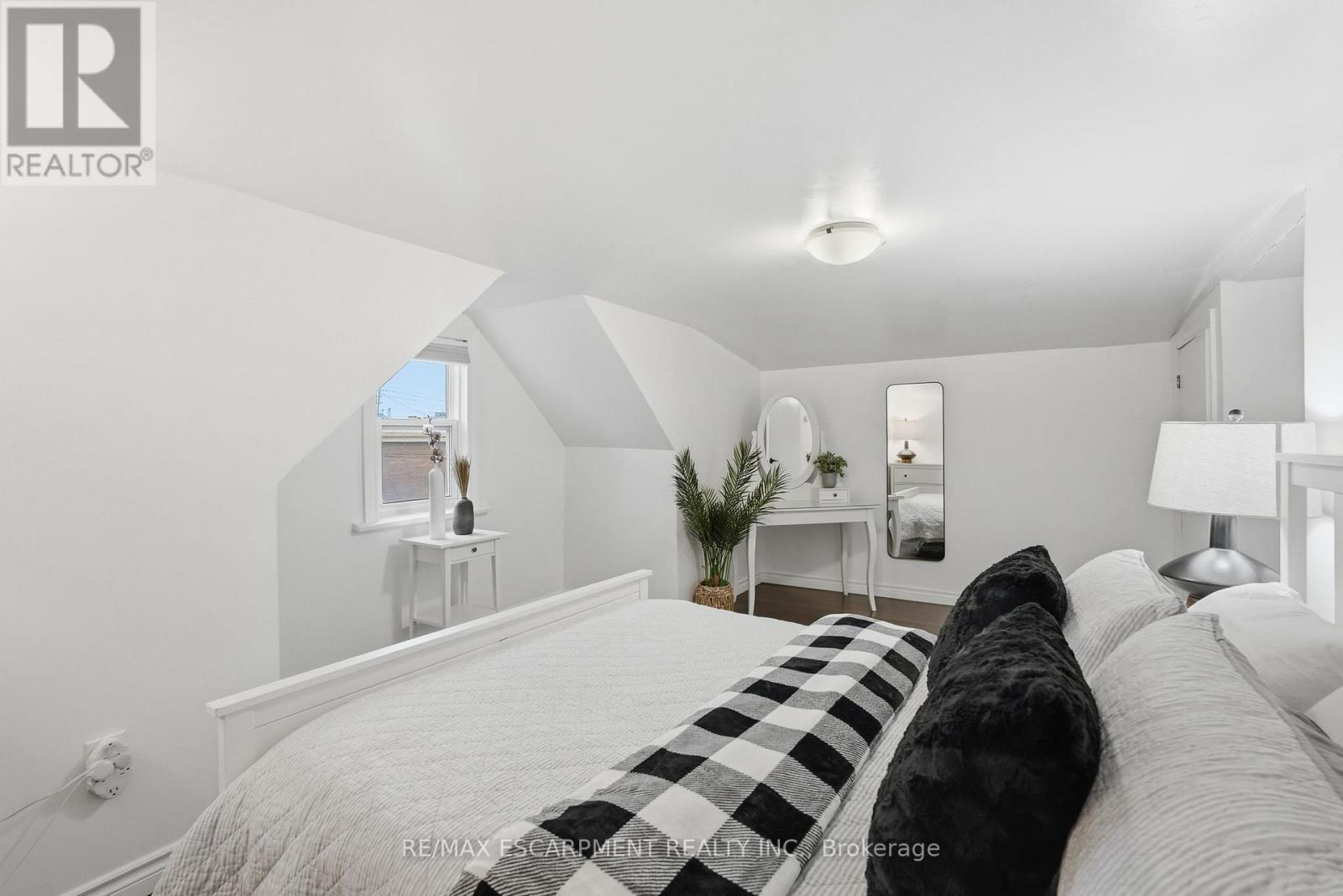 44 Whitfield Avenue, Hamilton, Ontario  L8L 4B6 - Photo 22 - X12855198