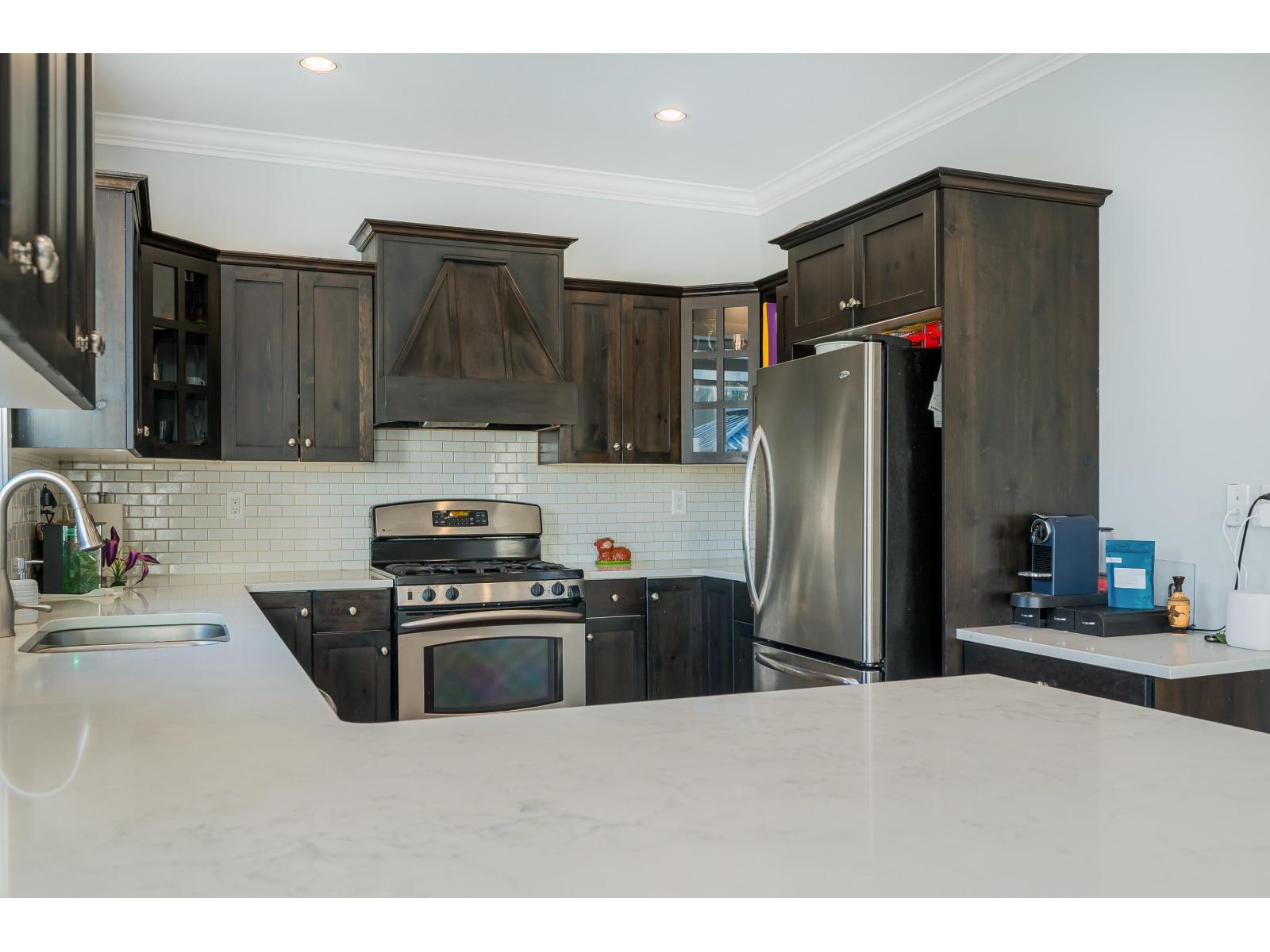 2872 Cambie Street, Abbotsford, British Columbia  V4X 2R9 - Photo 8 - R3096405