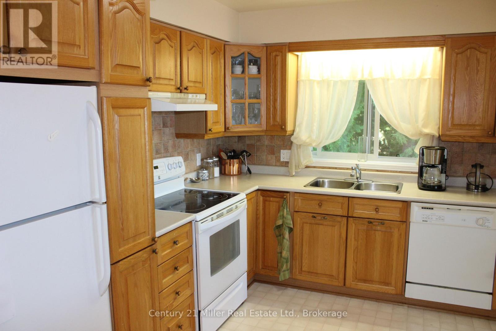 994 Kamaniskeg Lake Road, Hastings Highlands, Ontario  K0J 1L0 - Photo 18 - X12855212