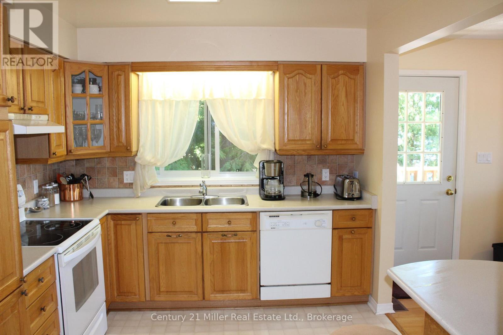 994 Kamaniskeg Lake Road, Hastings Highlands, Ontario  K0J 1L0 - Photo 19 - X12855212