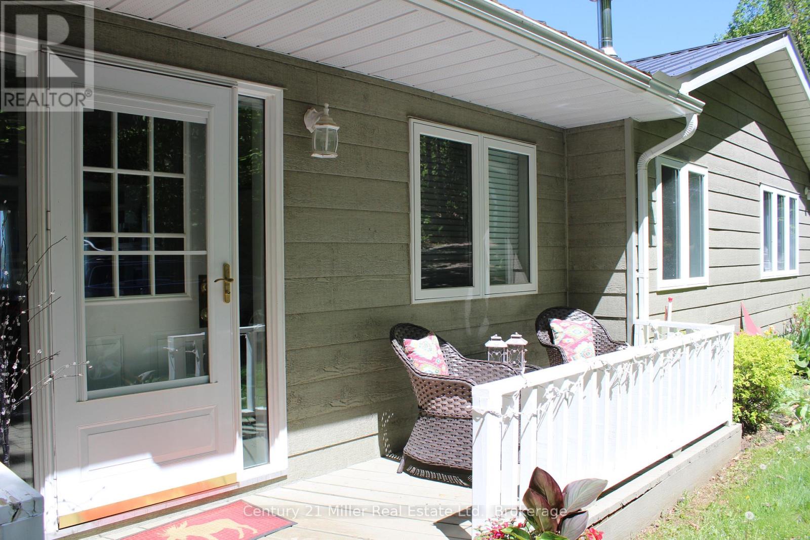 994 Kamaniskeg Lake Road, Hastings Highlands, Ontario  K0J 1L0 - Photo 4 - X12855212