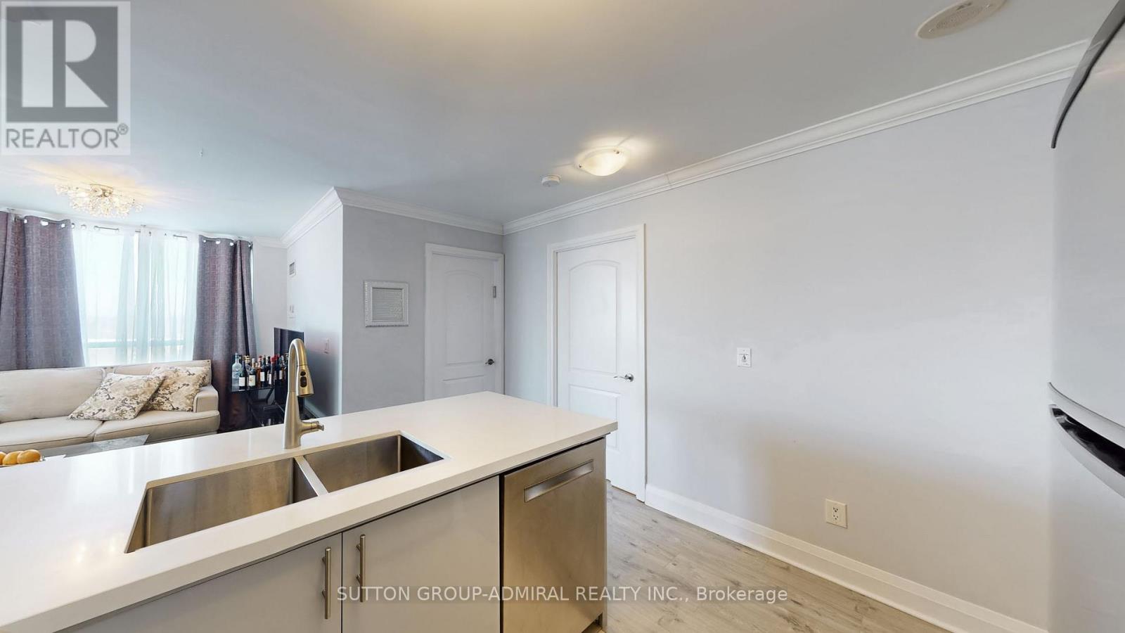 811 - 20 North Park Road, Vaughan, Ontario  L4J 0G7 - Photo 12 - N12851074