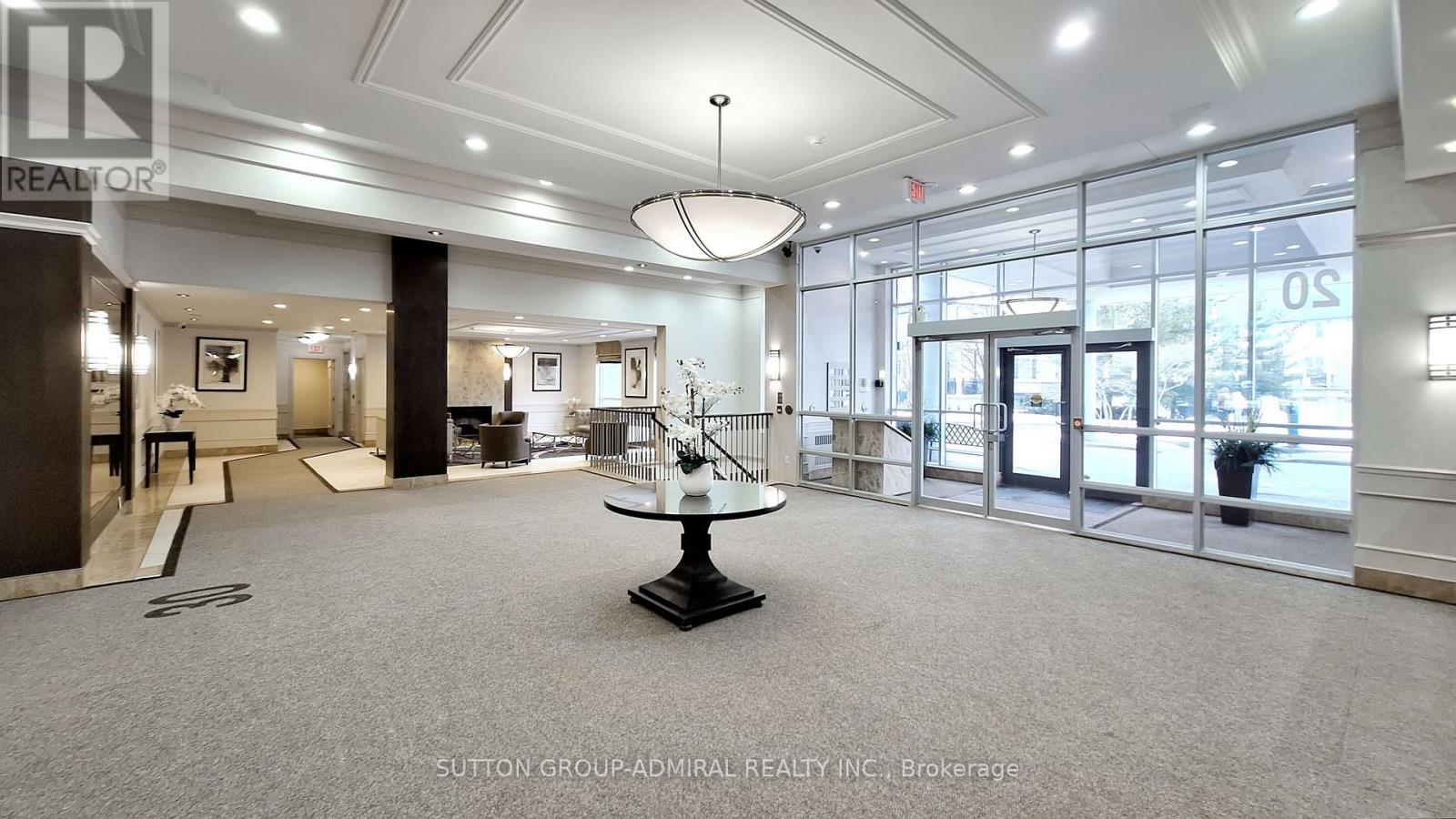 811 - 20 North Park Road, Vaughan, Ontario  L4J 0G7 - Photo 3 - N12851074